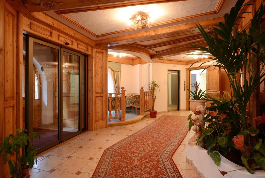 Pez Gajard Aparthotel 3*
