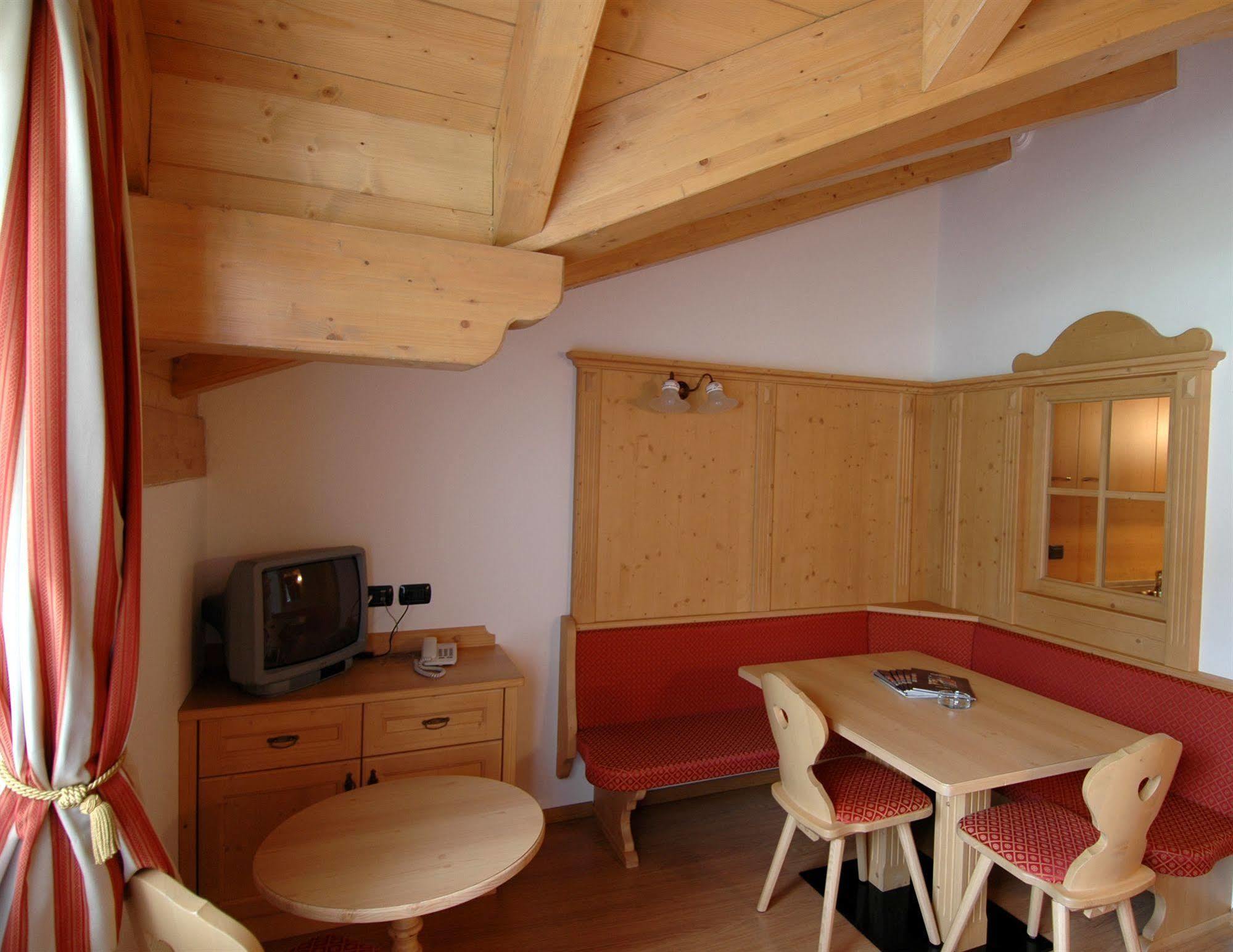 Aparthotel Pez Gajard 3*