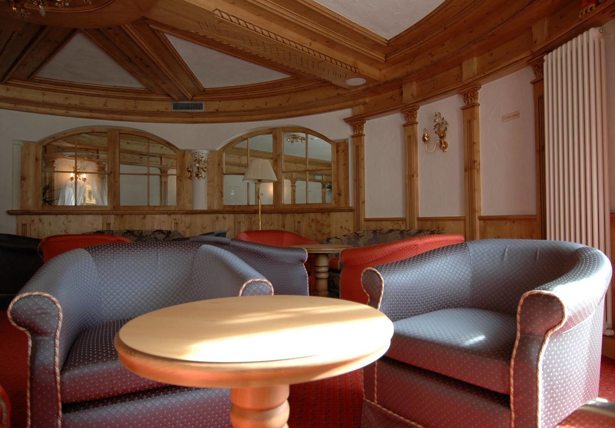 Pez Gajard Aparthotel San Martino Di Castrozza
